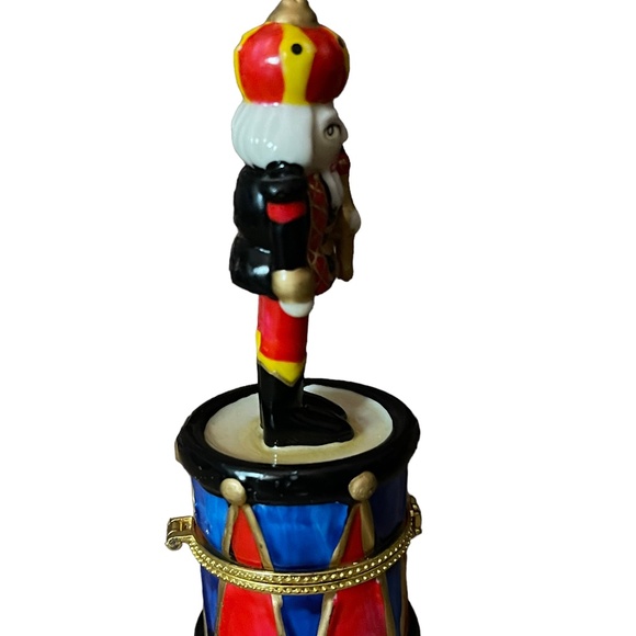 Nutcracker Trinket Box Ornament Ceramic and Enamel - Picture 5 of 9